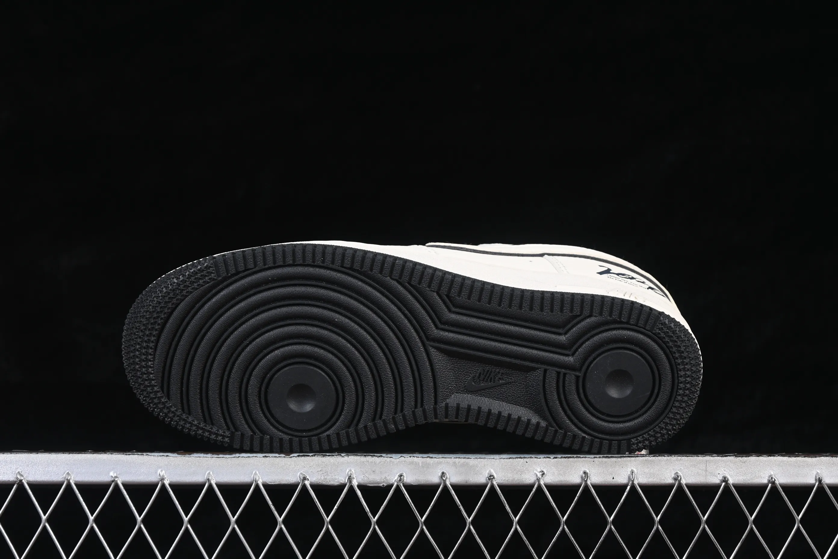 All categories Nk Air Force 1 Air Force series Nk Air Force 1 Low Air Force low-top Nike Air Force 1'07 Low Year of the Horse limited edition Air Force 1 low-top casual sneakers DN1688-821